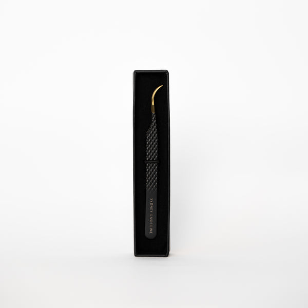 Curved tweezer | The Premium Lash Tweezers