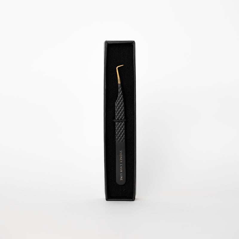 90 Degree Fine Point Tweezers | The Premium Lash Tweezers